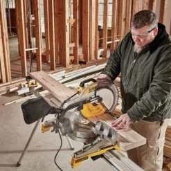 DEWALT 12-Inch Miter Saw, 15-Amp, Single Bevel, Compound (DWS715) Tools