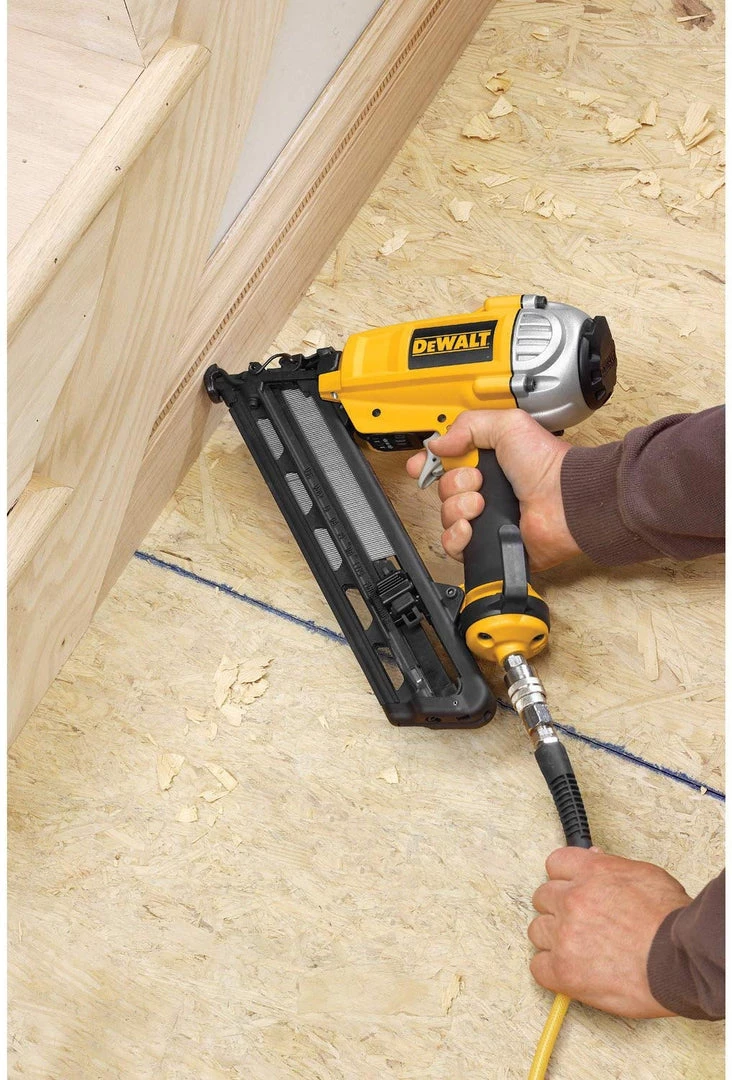 DEWALT D51276K 1-Inch To 2-1/2-Inch 15-Gauge Angled Finish Nailer Tools