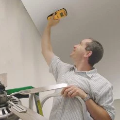 Zircon StudSensor E50 Electronic Wall Scanner / Edge Finding Stud Finder / Live AC WireWarning Detection